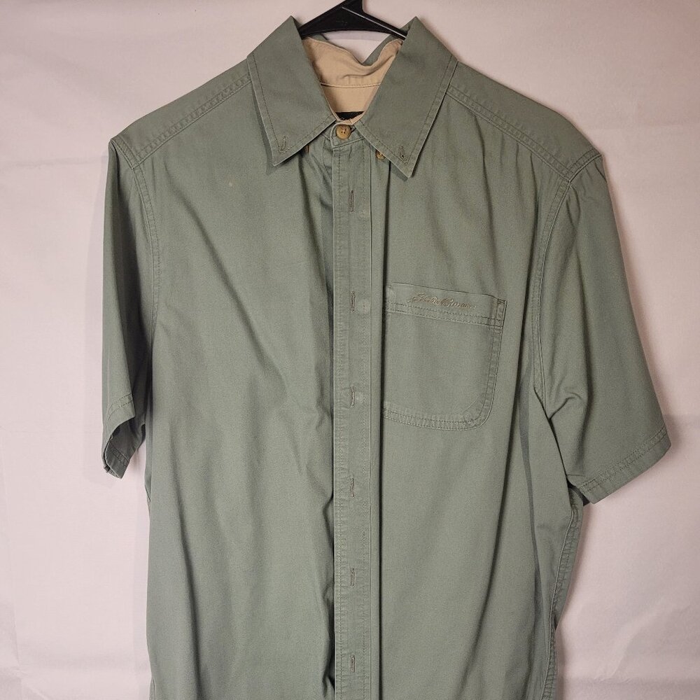Eddie Bauer Button Up Shirt Mens Medium. Green Short Sleeve Tech Woven
